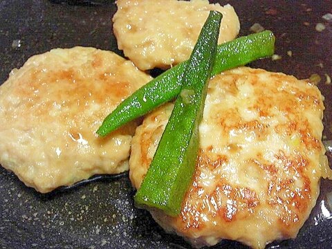 鶏つくねのさっぱり照り焼きオクラ添え